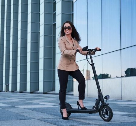 Expert Tips for Electric Scooter Owners During Heatwaves