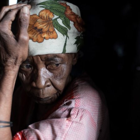 Unexpected Societal Factors Accelerate Human Aging, Study Finds