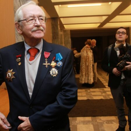 Moscow Mayor Honors Vasily Livanov on 90th Birthday