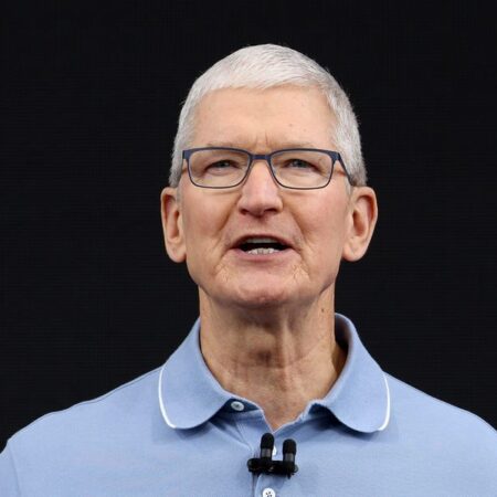 New Apple Leader Revealed