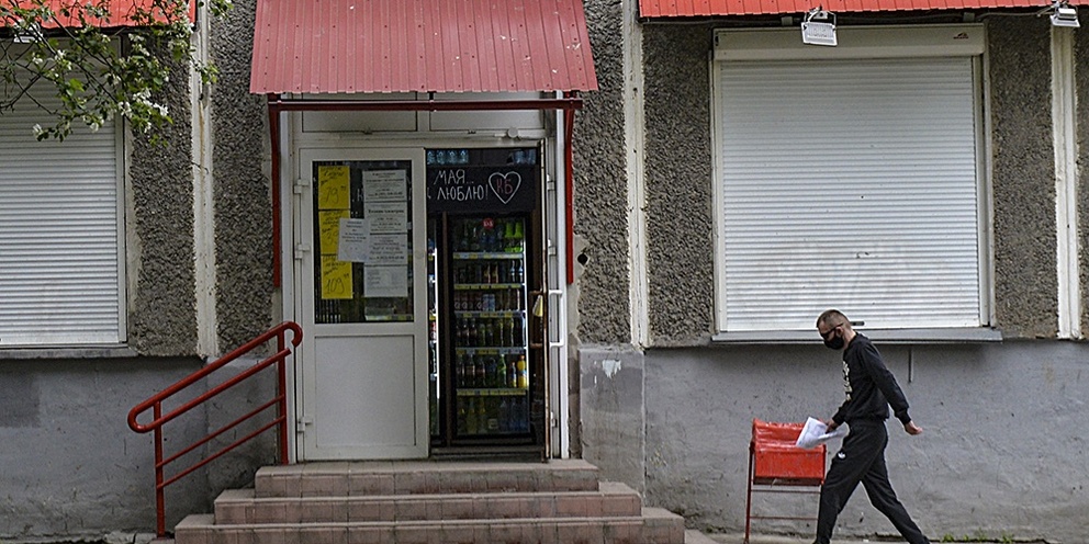 Preview Депутаты СР предложили убрать алкомаркеты с первых этажей жилых домов