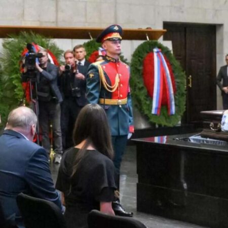 Putin Attends Farewell Ceremony for Irina Podnosova