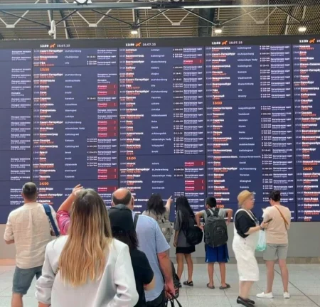 Hackers Claim Massive Attack on Aeroflot, Causing Widespread Disruptions