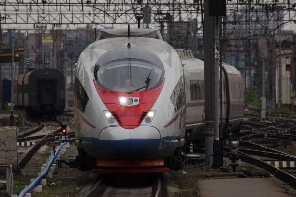Preview Additional Train Services Boosted Between Moscow and St. Petersburg