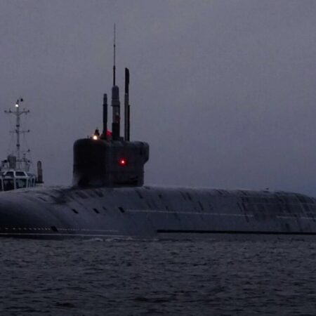 Russia’s New Strategic Submarine “Knyaz Pozharsky” Arrives at Northern Fleet Base