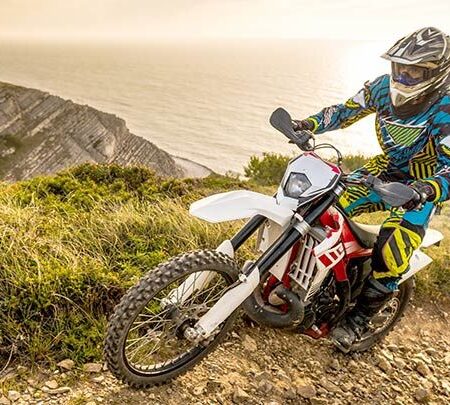 Russia Considers Requiring Driving Licenses for Pit Bikes and Enduro Motorcycles