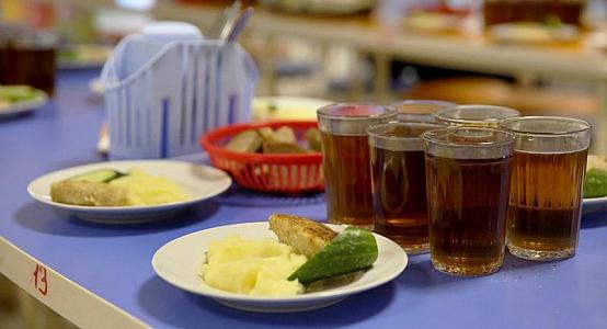 Preview Free Hot Meals Proposed for All Russian Schoolchildren