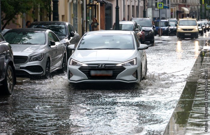 Preview Mosvodostok Teams On Duty Across Moscow Due to Adverse Weather