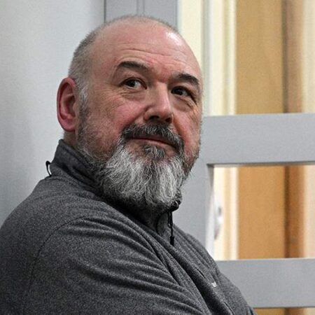 Осужденный экс-генерал Оглоблин просил отправить его на СВО до десяти раз