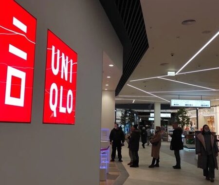 Fast Retailing Co. Submits Multiple Uniqlo Trademark Applications in Russia