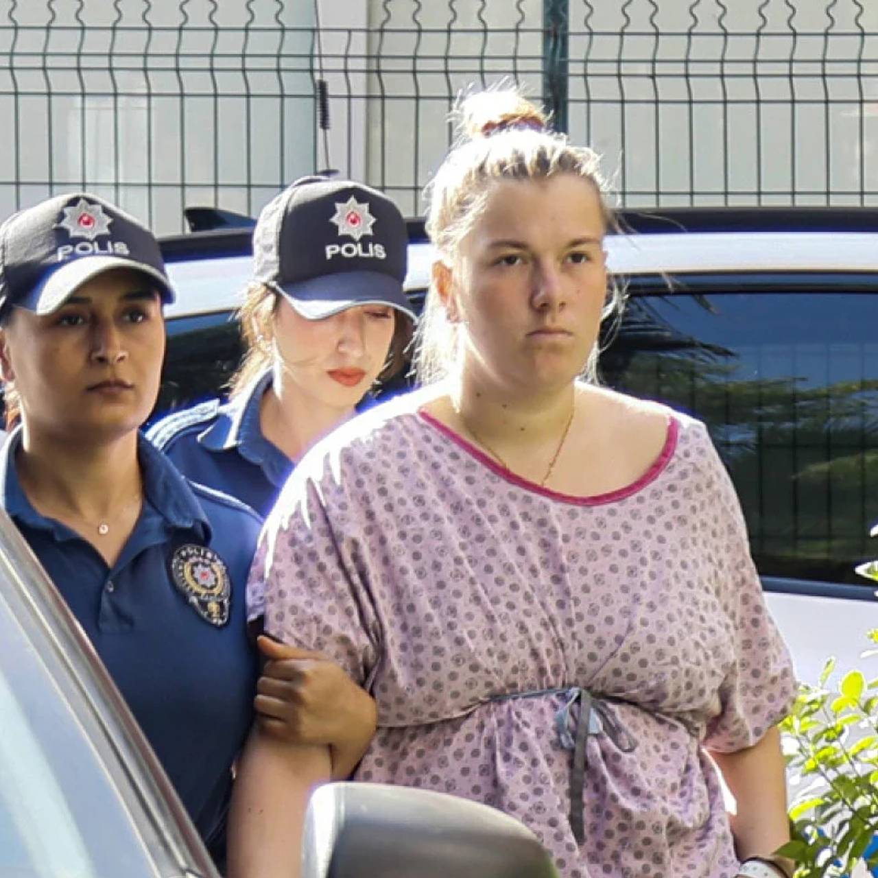 Preview Guardians Avoid Contact with Woman Who Abandoned Baby in Turkey Airport