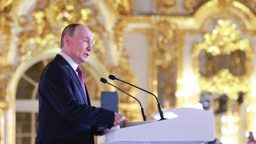 Preview Путин: Россия Рада Принимать Культурных Деятелей со Всего Мира