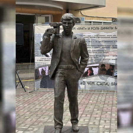 В Ленинградской области открыли памятник Сергею Бодрову-младшему