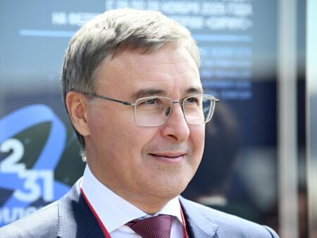 Министр Фальков: ИИ требует полной перестройки образования