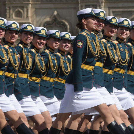 В России предложили учредить День Защитницы Отечества