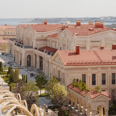 Minister Kravtsov Recommends Students Visit ‘New Chersonesos’ Complex