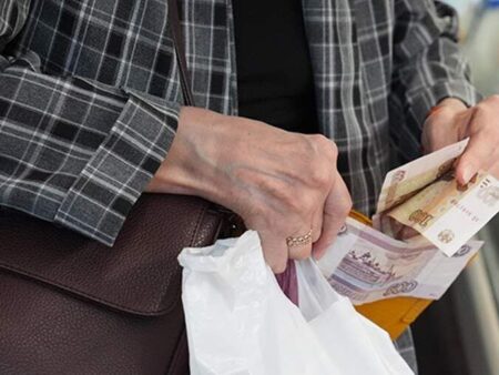 Russia to Index Social Pensions by 14.8% from April 2026