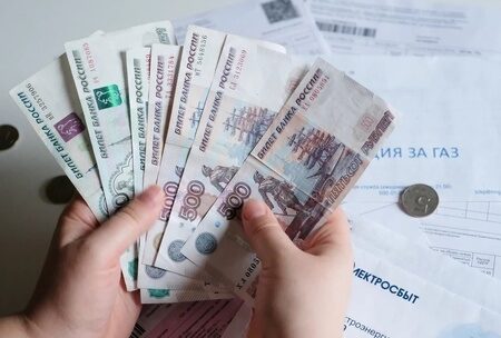 Доцент Моисеев: изменения в оплате ЖКУ с 1 марта связаны с зарплатой россиян