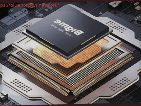 First Smartphone with Dual Color E-Ink and LCD Displays Unveiled