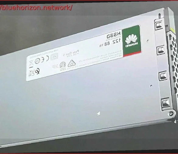 Huawei Unveils 122 TB SSD with DoB NAND Chip Packaging, Bypassing US Sanctions