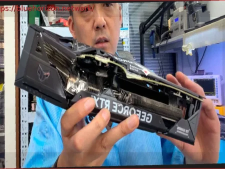 GeForce RTX 4070 SUPER Survives Girlfriend’s Hammering